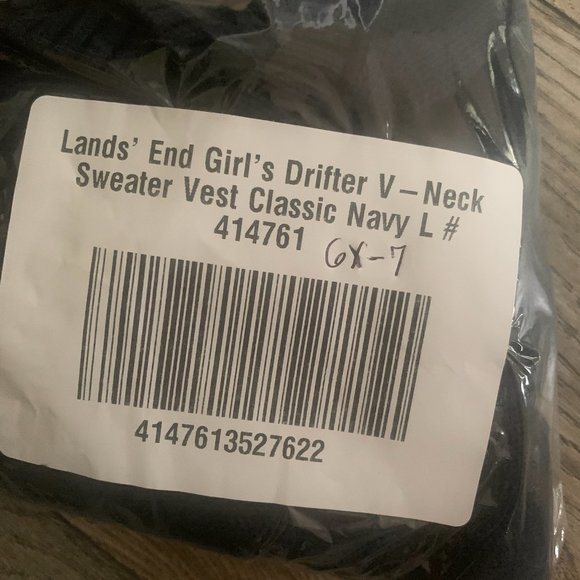 NWT LANDS' END GIRL'S DRIFTER V-NECK SWEATER VEST CLASSIC NAVY LARGE (6X-7) - Picture 6 of 7